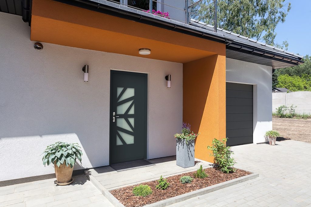 Puerta de seguridad eficiente para viviendas